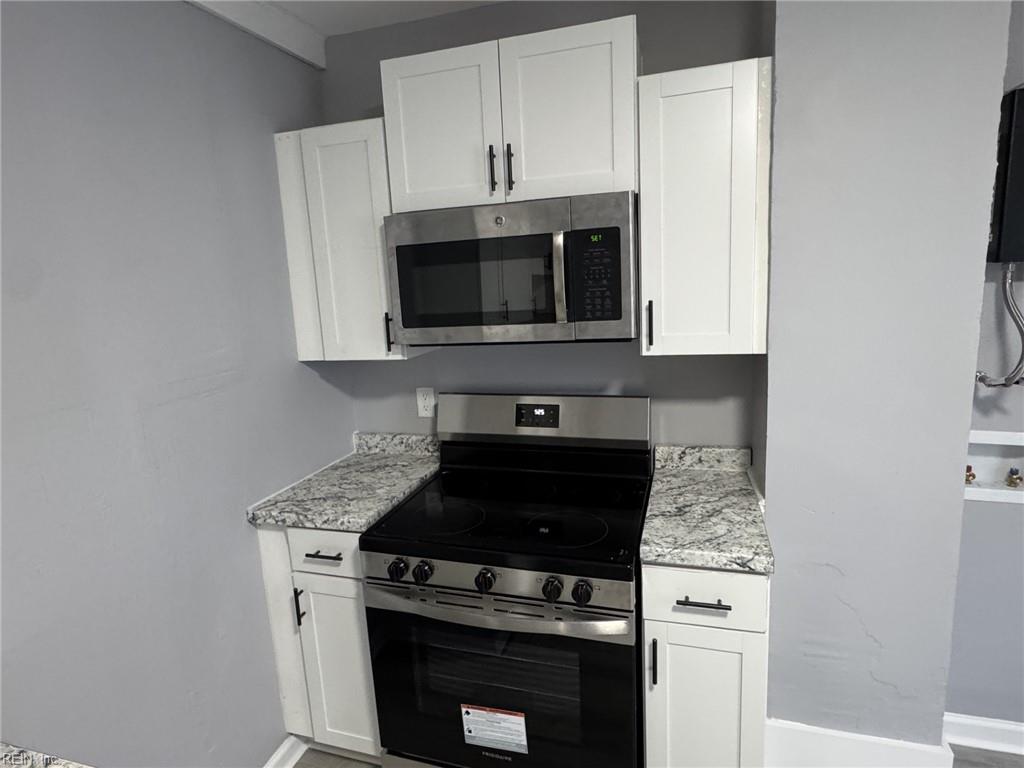 411 Lee St Property Photo 14