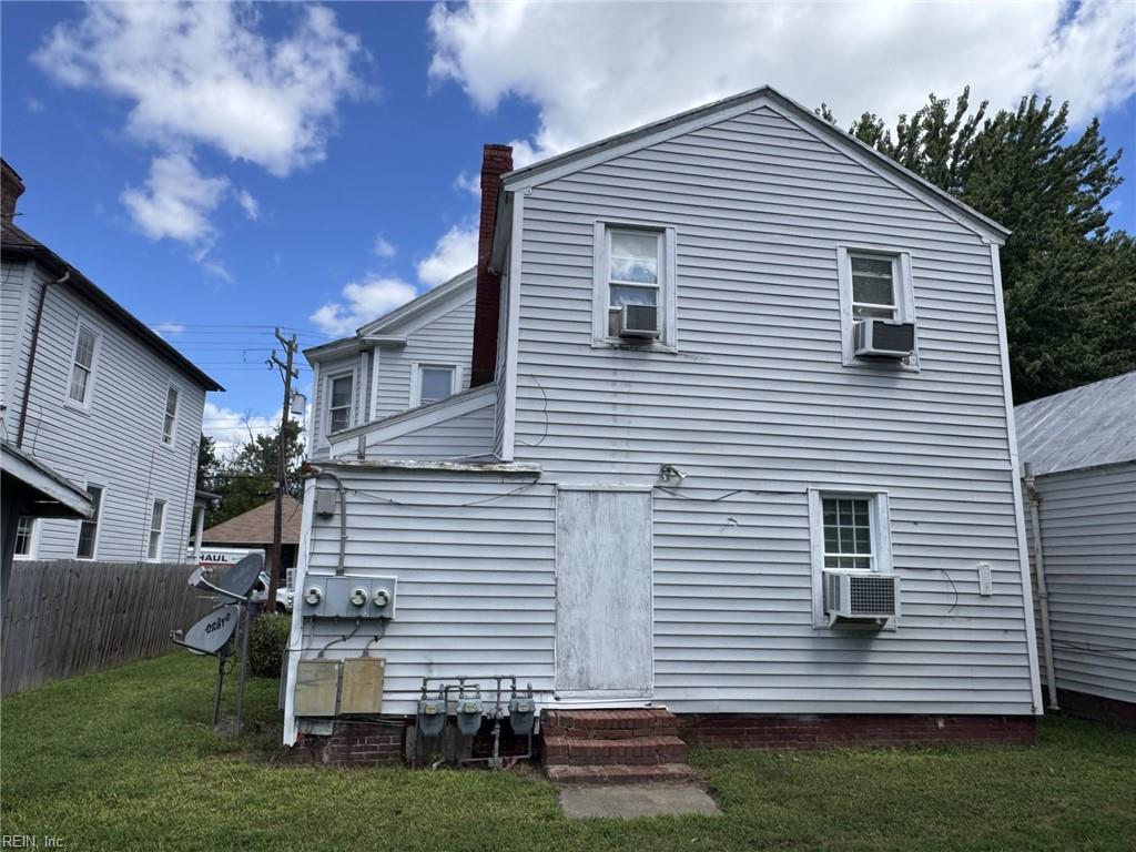 411 Lee St Property Photo 24