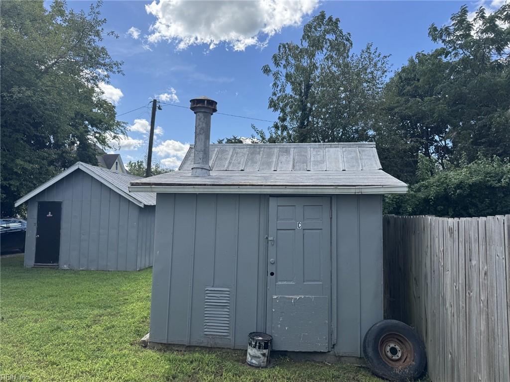 411 Lee St Property Photo 26