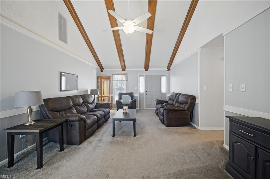 832 Woodrow Ct Property Photo 9