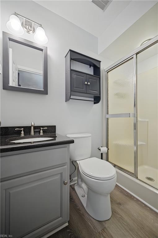 832 Woodrow Ct Property Photo 20
