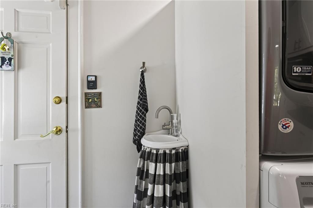 5221 Studeley Ave Property Photo 28