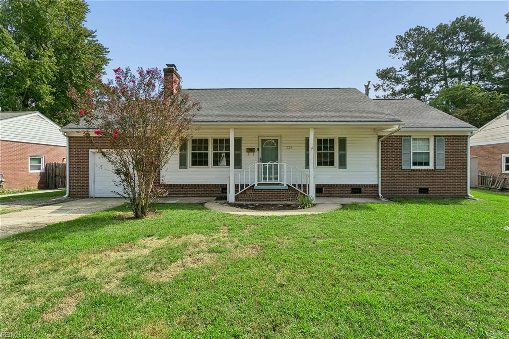 226 Menchville Rd Property Photo 1