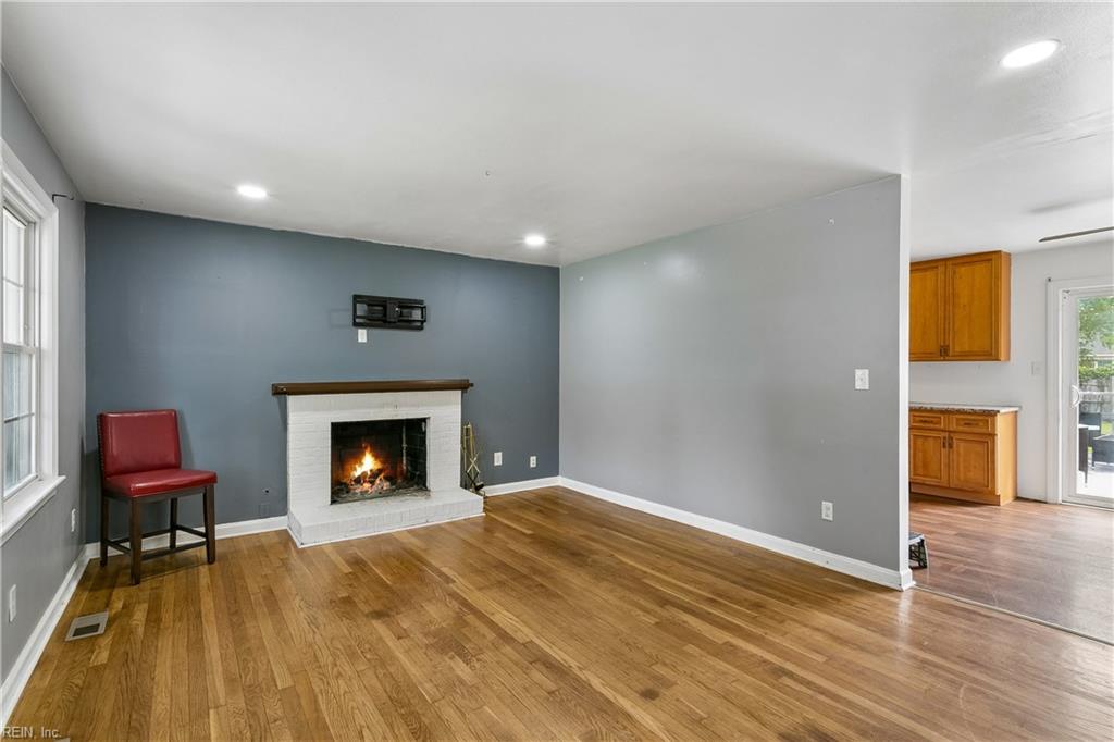 226 Menchville Rd Property Photo 4