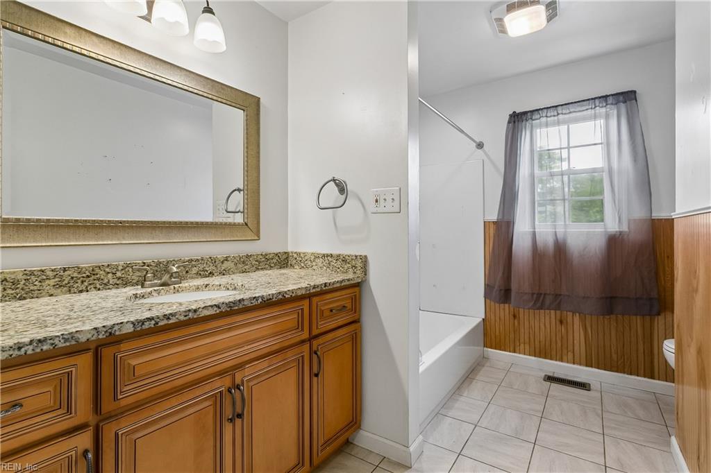 226 Menchville Rd Property Photo 12