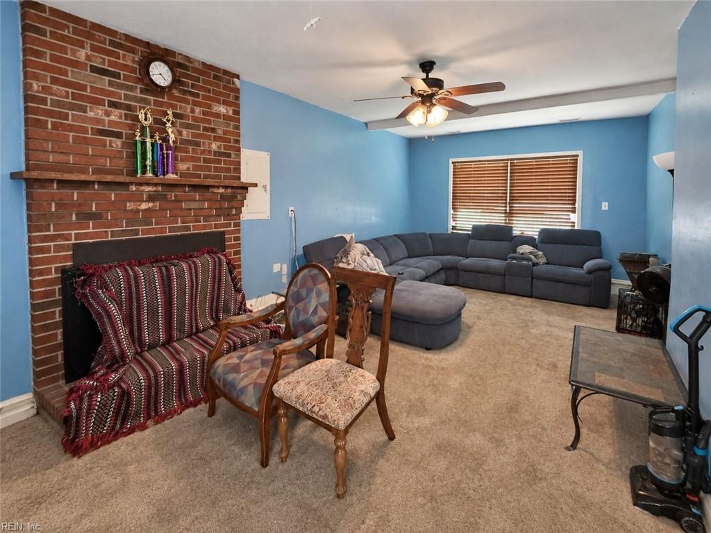 3105 Kenelm Dr Property Photo 3