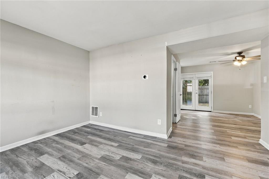 1309 Green Cedar Ln Property Photo 5