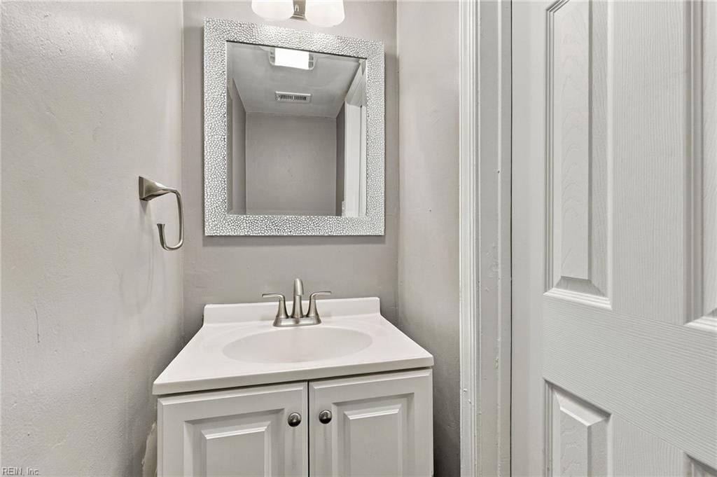 1309 Green Cedar Ln Property Photo 12