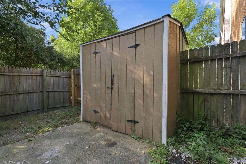 1309 Green Cedar Ln Property Photo 25