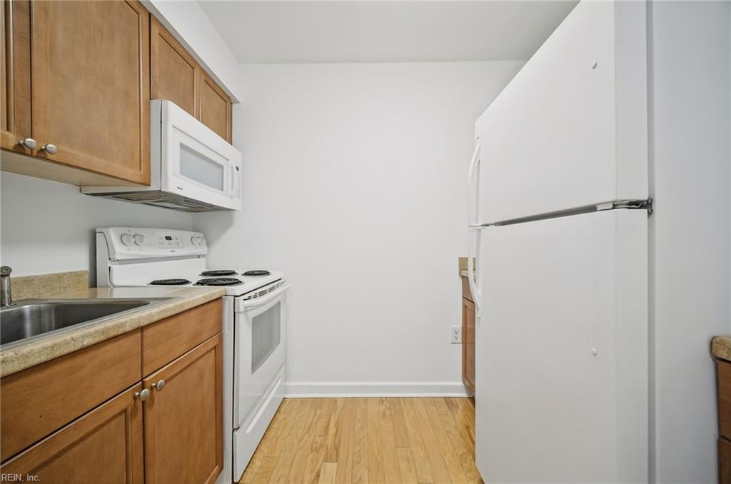215 Brooke Ave Property Photo 17