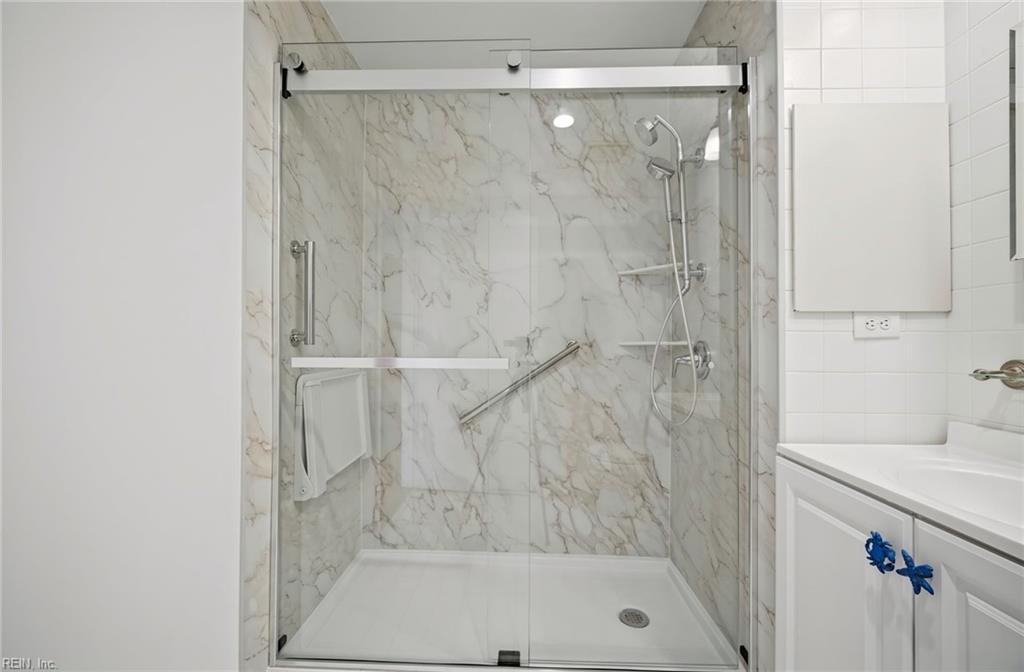 215 Brooke Ave Property Photo 20