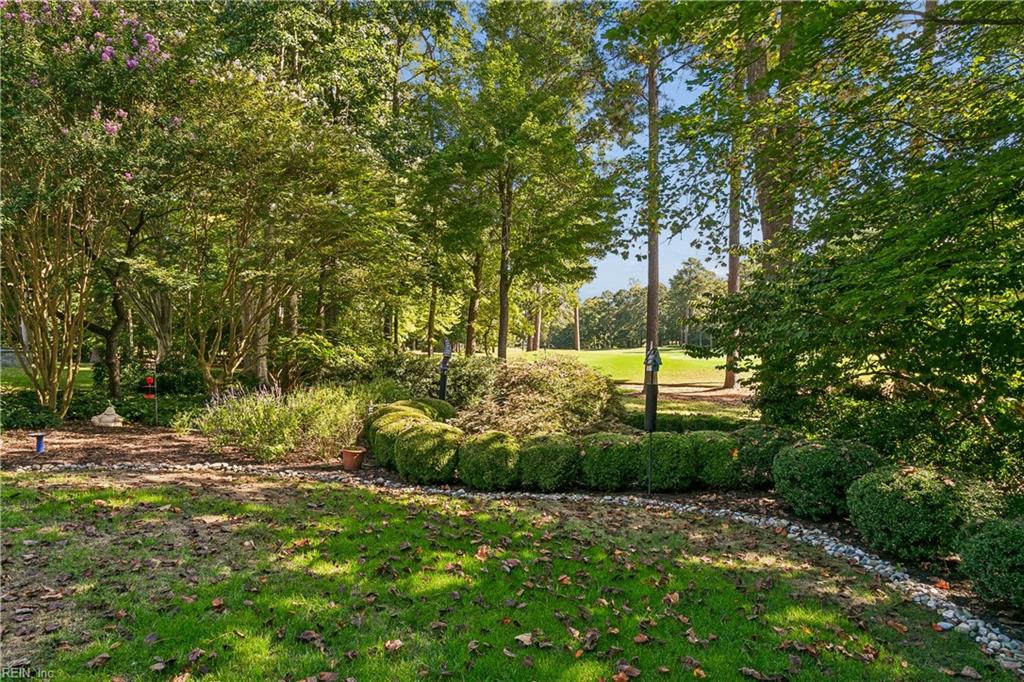 100 Eastbury Property Photo 10