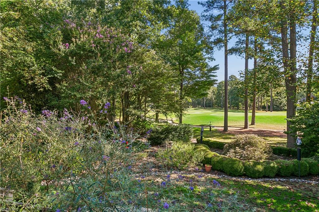 100 Eastbury Property Photo 12