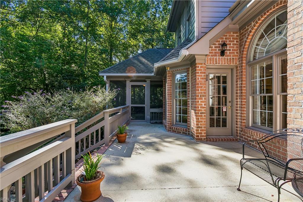 100 Eastbury Property Photo 49