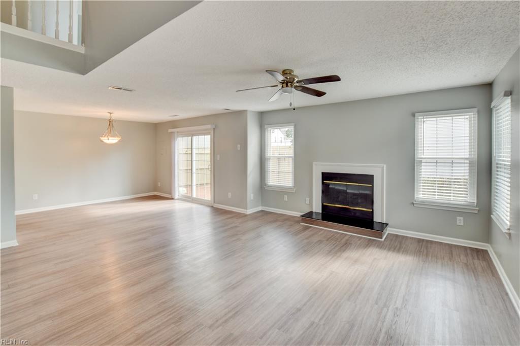 5029 Heathglen Cir Property Photo 3