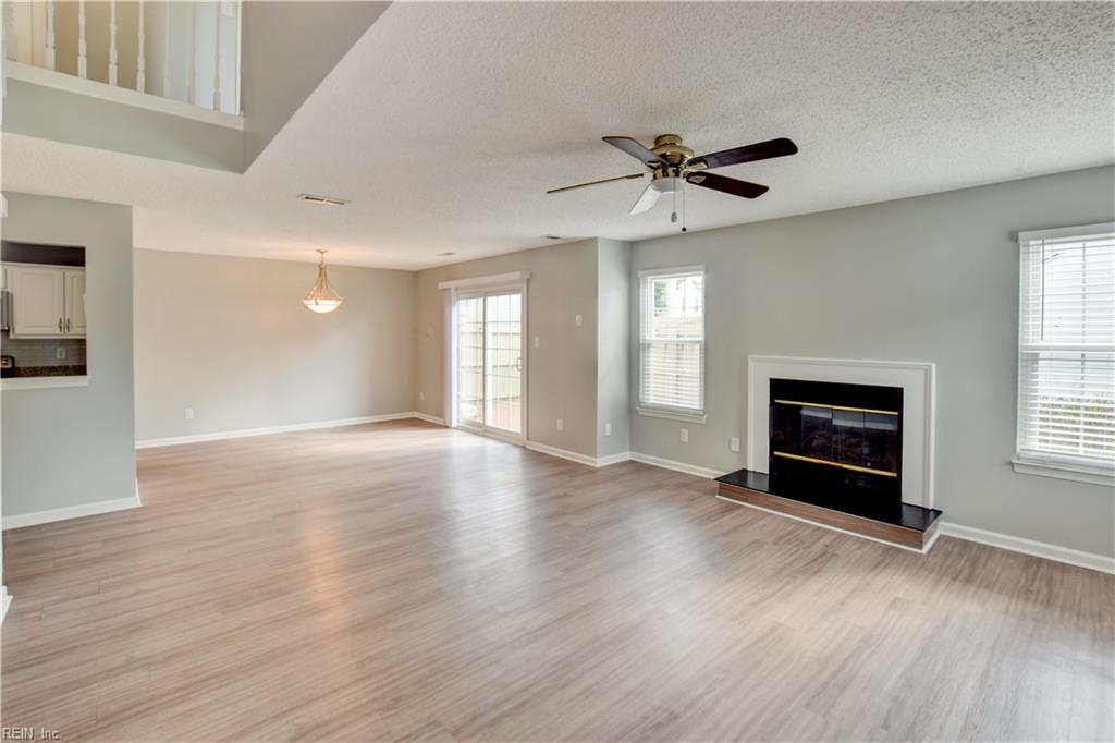 5029 Heathglen Cir Property Photo 4