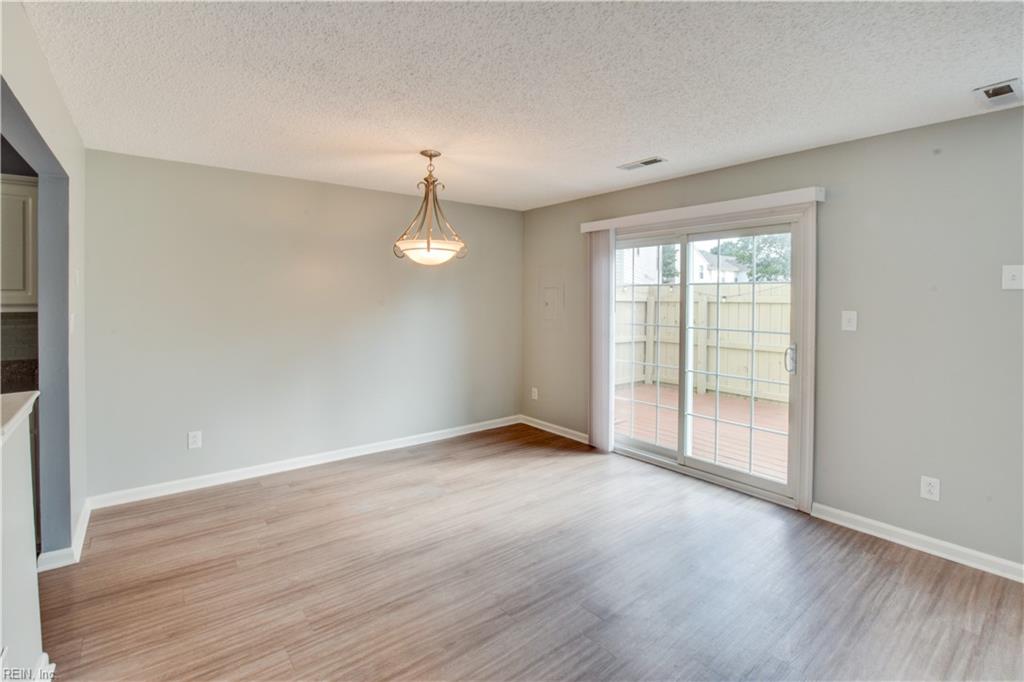 5029 Heathglen Cir Property Photo 7