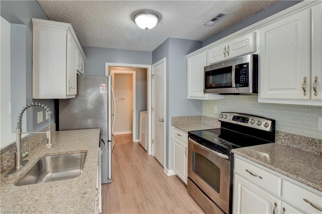 5029 Heathglen Cir Property Photo 14