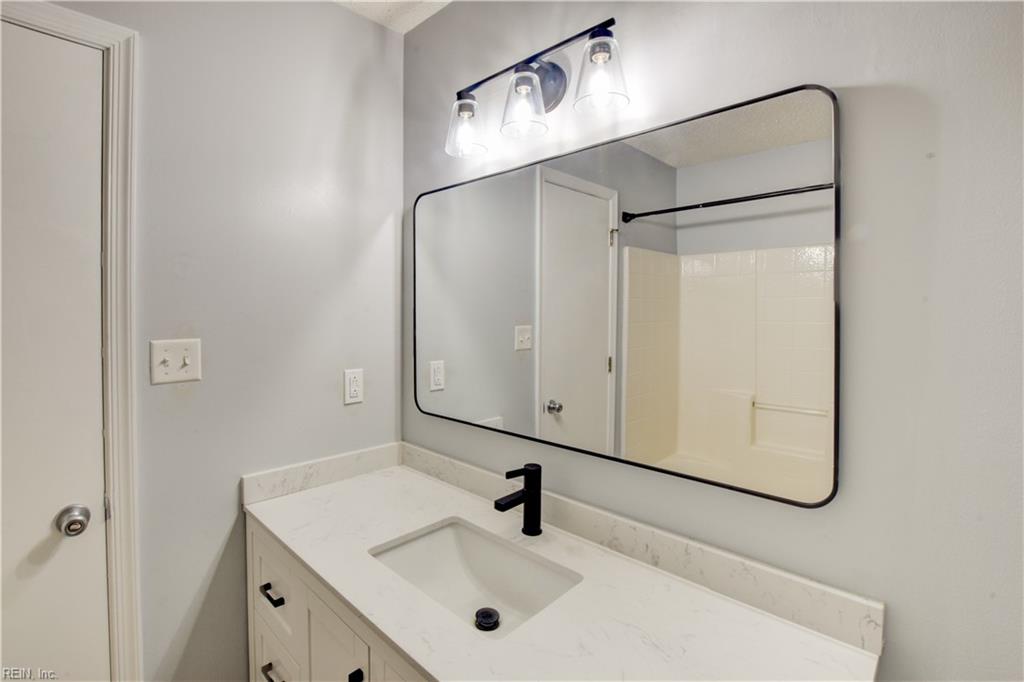 5029 Heathglen Cir Property Photo 28