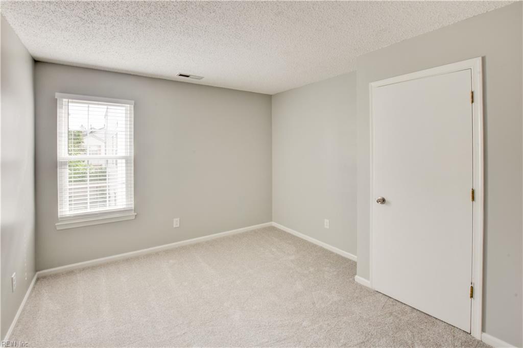 5029 Heathglen Cir Property Photo 38