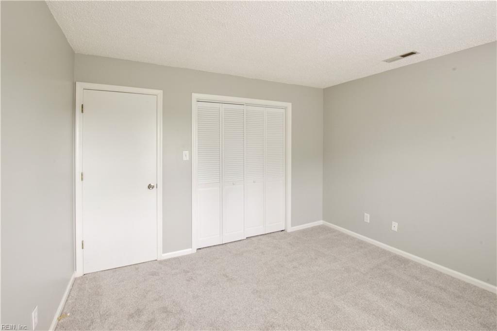5029 Heathglen Cir Property Photo 39