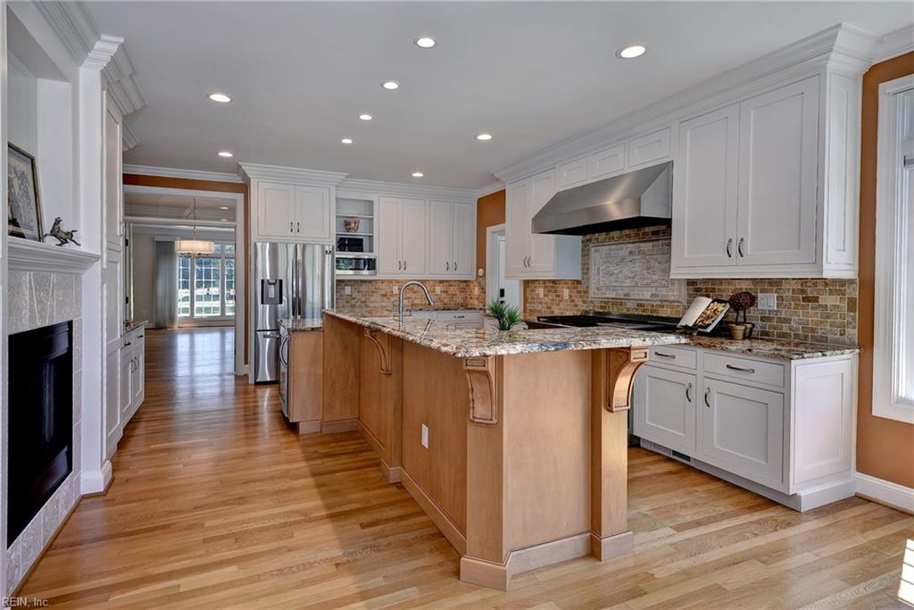100 W Landing Property Photo 16