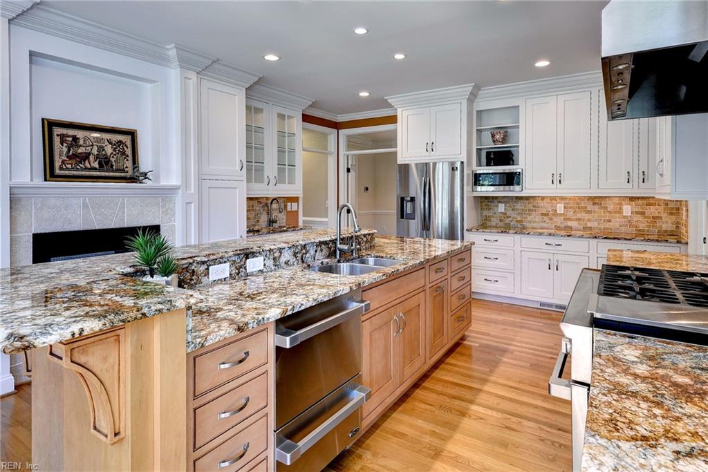 100 W Landing Property Photo 19