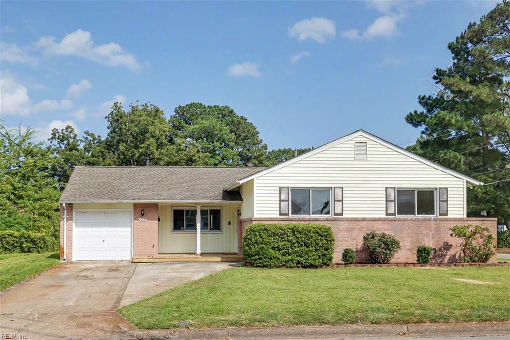 125 Pennwood Dr Property Photo 2