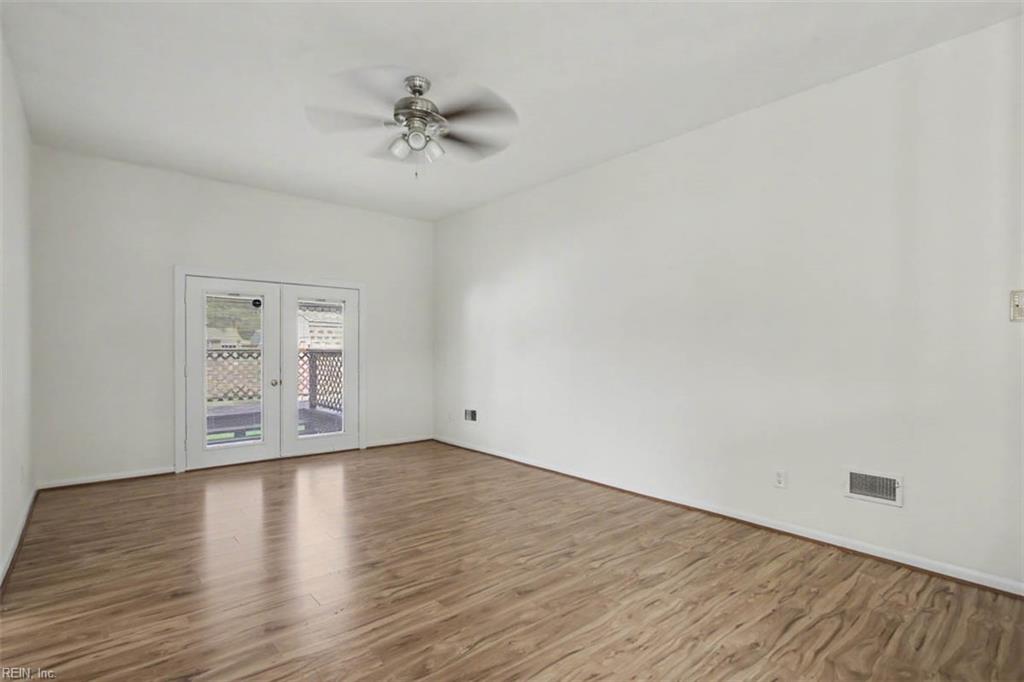 125 Pennwood Dr Property Photo 8