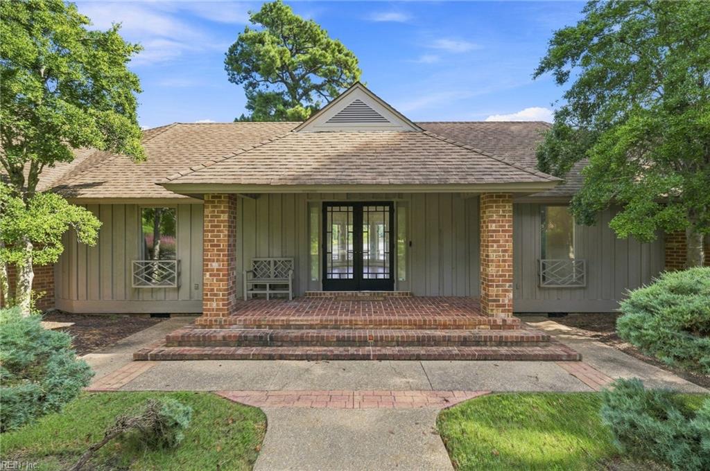 4421 Carlton Court Ct Property Photo 2