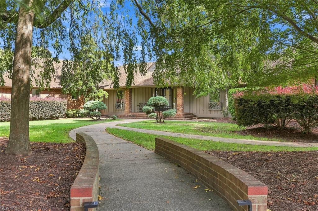 4421 Carlton Court Ct Property Photo 3