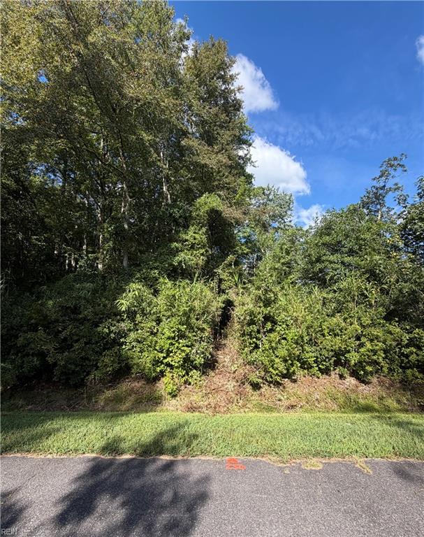 38 Darden St Property Photo 1