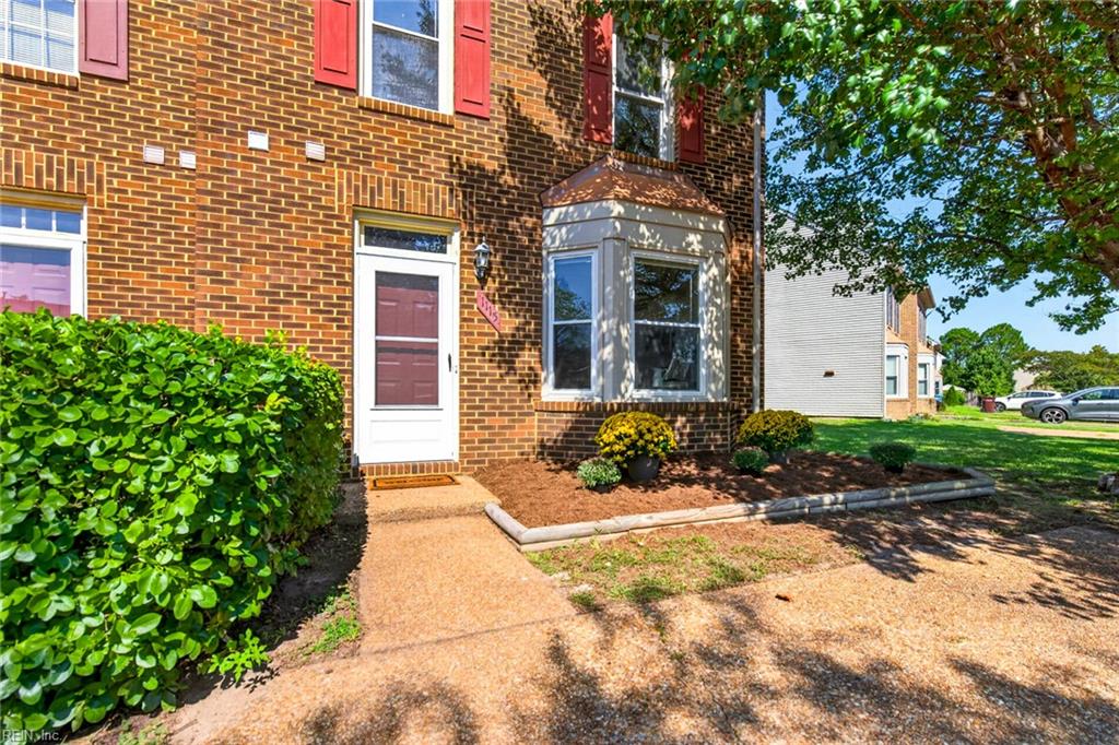 1115 Killington Arch Property Photo 1