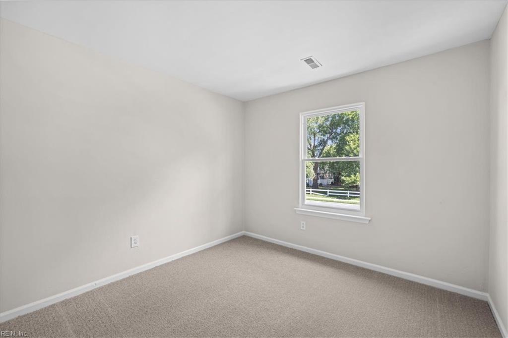 3791 Towne Point Rd Property Photo 24