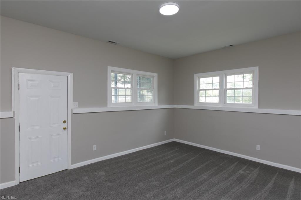 715 Briarfield Rd Property Photo 18