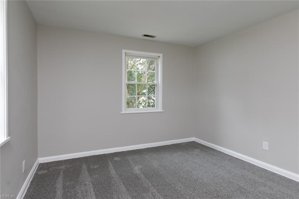 715 Briarfield Rd Property Photo 29