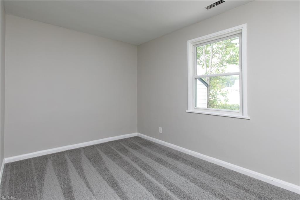 715 Briarfield Rd Property Photo 30