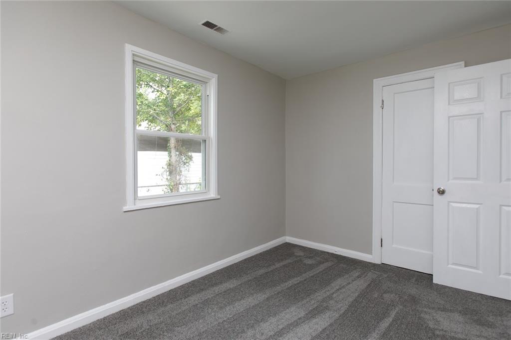 715 Briarfield Rd Property Photo 32