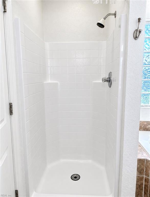 2210 Chestnut St Property Photo 35