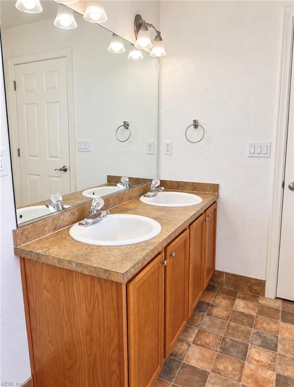2210 Chestnut St Property Photo 36