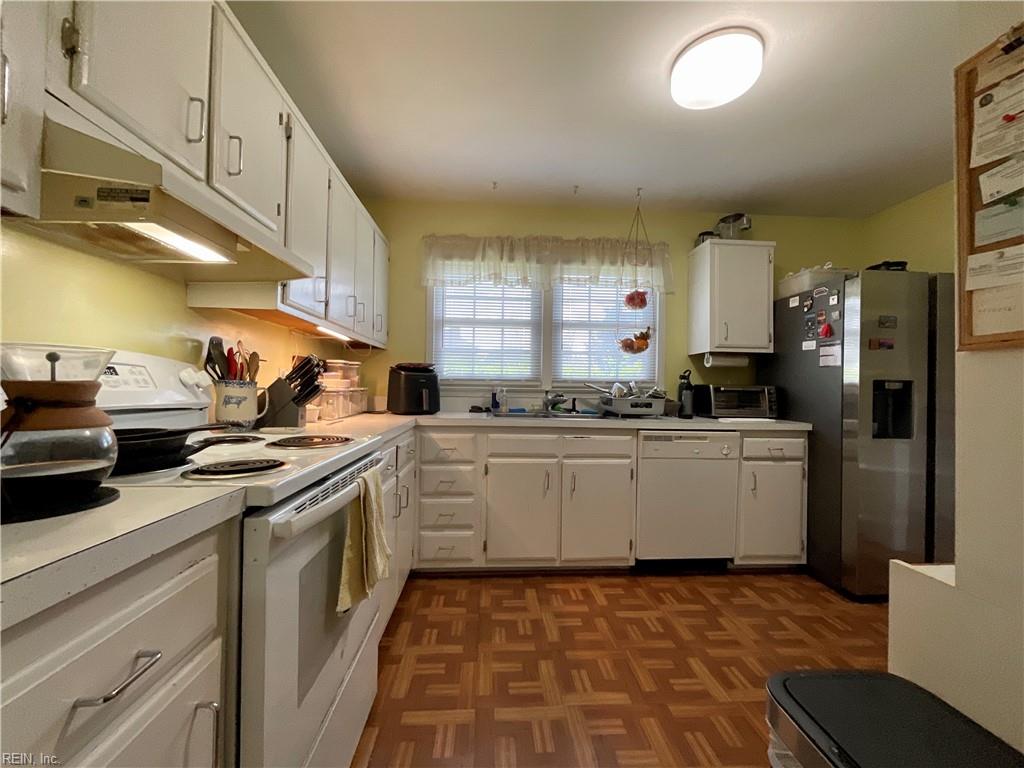 2280 Chadwick Dr Property Photo 2