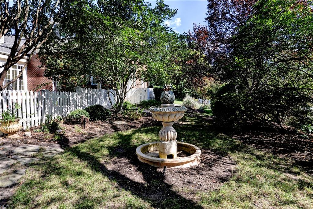 200 River Don Property Photo 45