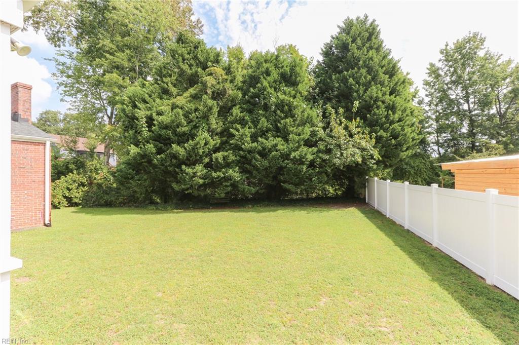 7218 Midfield St Property Photo 37