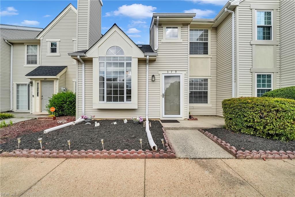 379 Lees Mill DR Property Photo 1