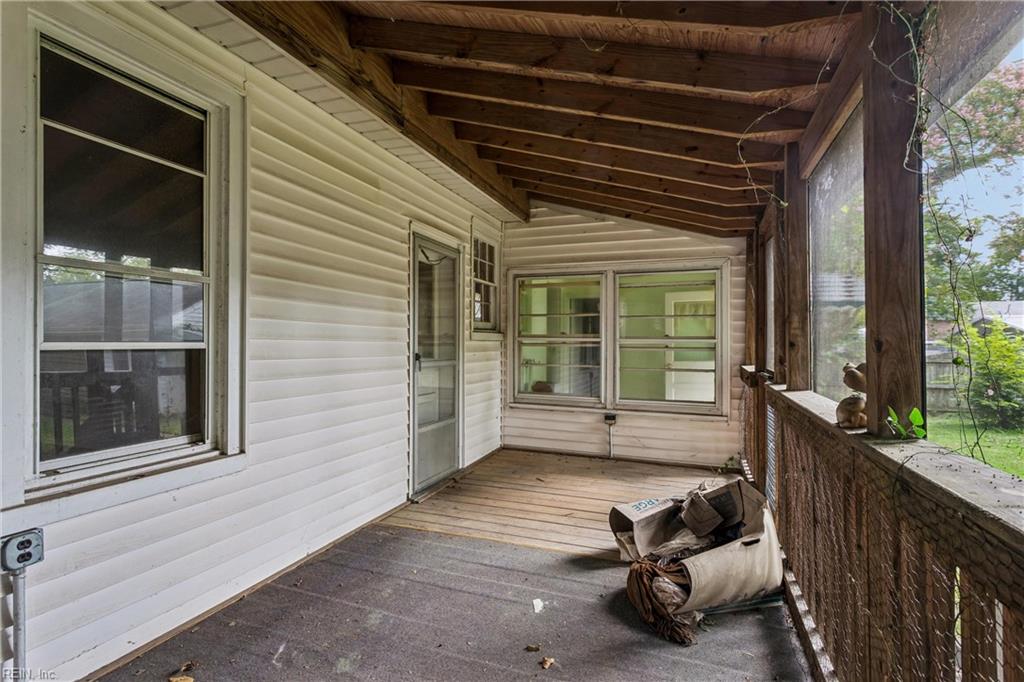 16 Old Fox Hill Rd Property Photo 33