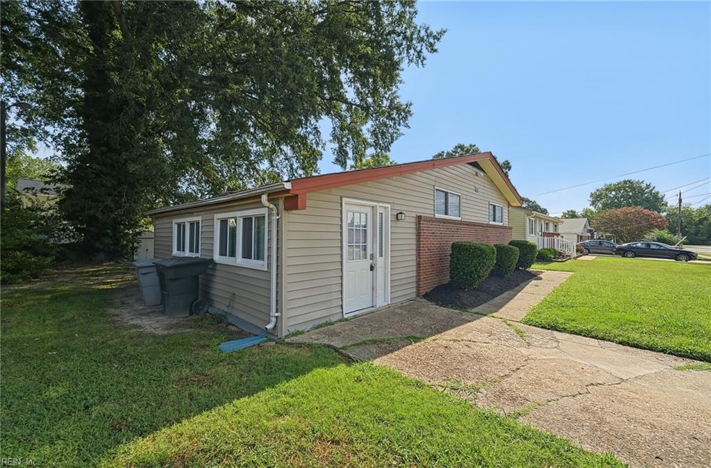 110 Bayhaven Dr Property Photo 5