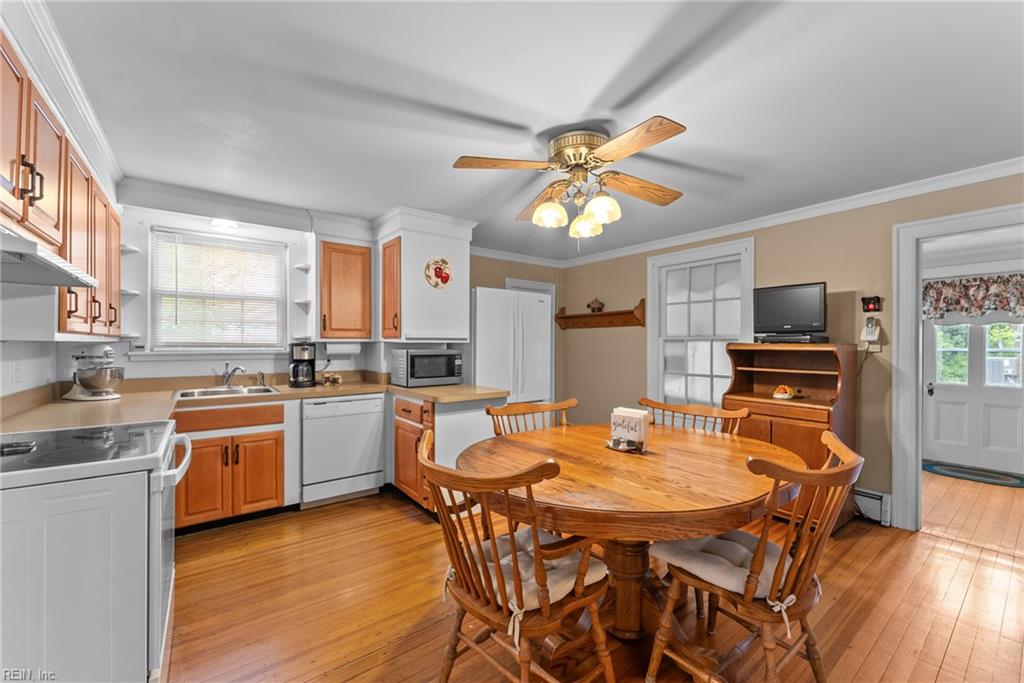 21 Main St Property Photo 15