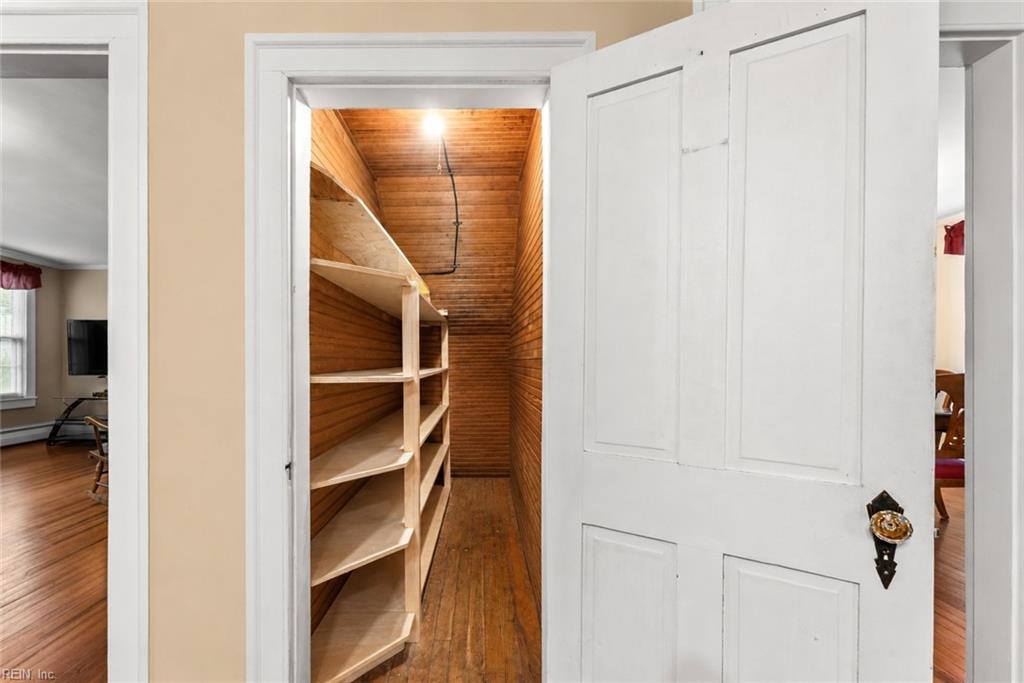 21 Main St Property Photo 17