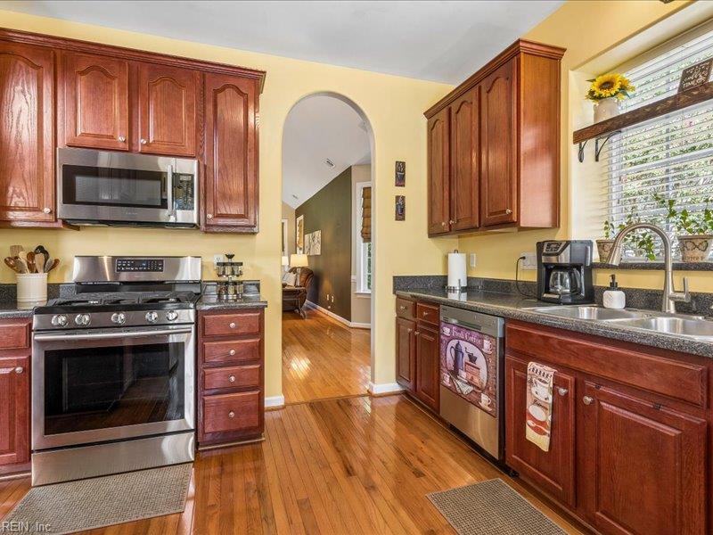2816 King Rook Ct Property Photo 13