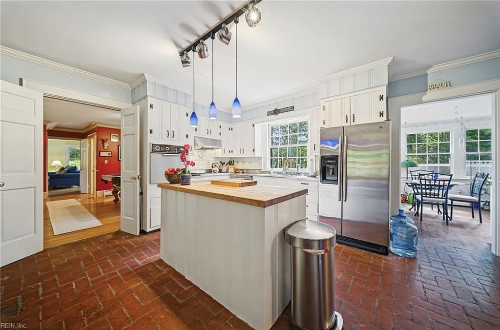1360 Little Neck Rd Property Photo 16
